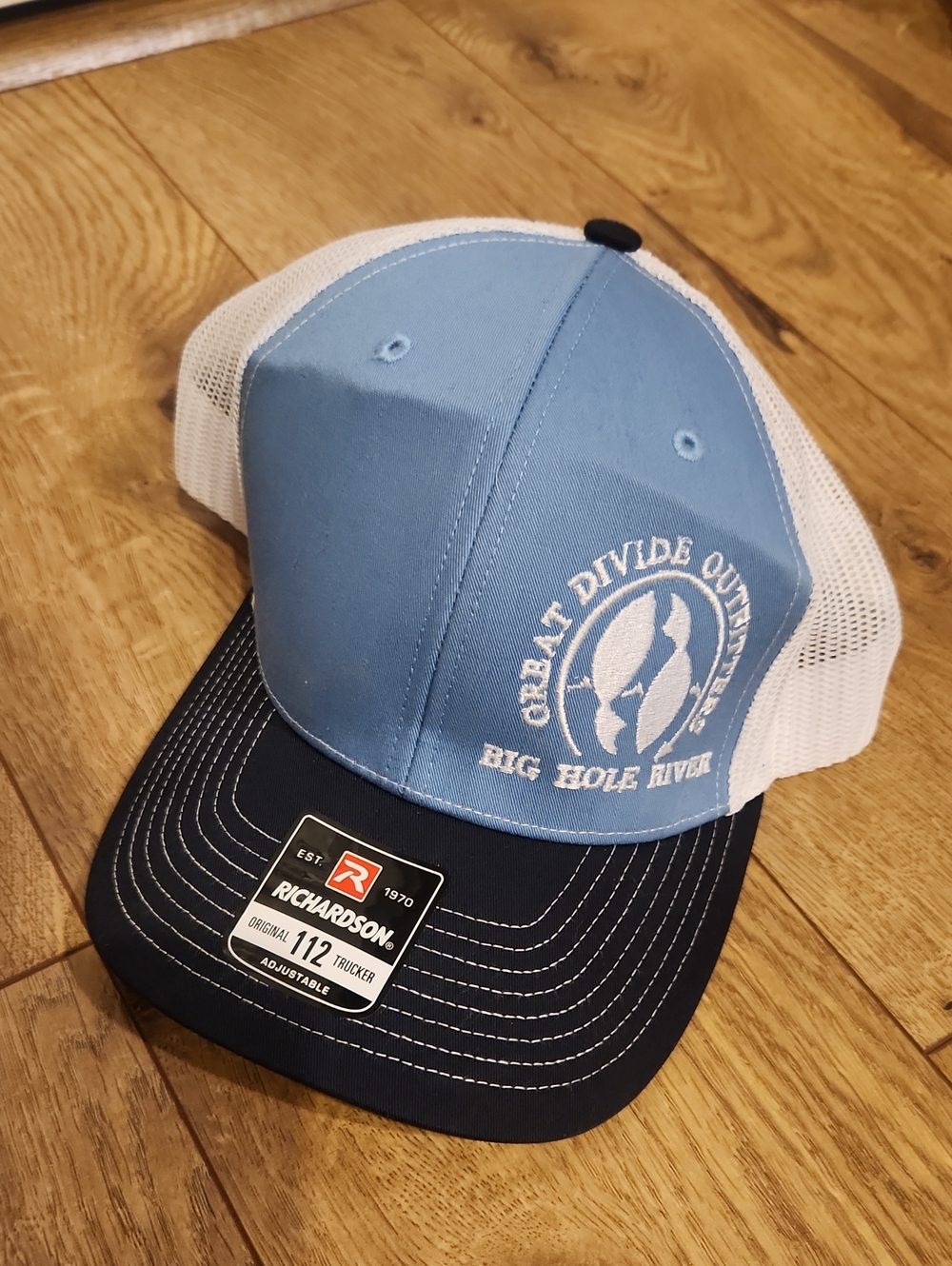 NWOT Men’s Light Blue & Navy Trucker Hat - Great Divide Outfitters